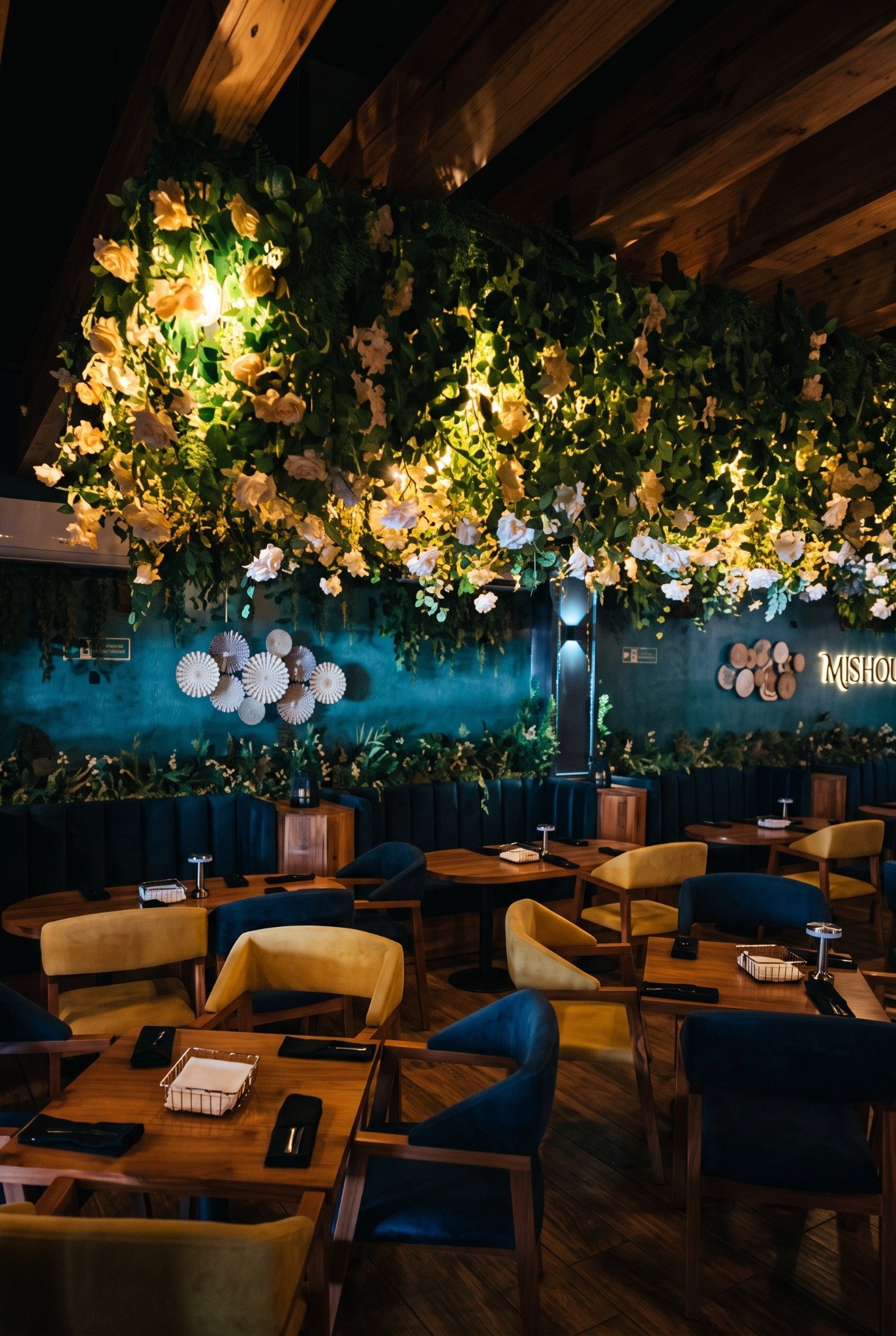 Decoración floral y salón de Mishou